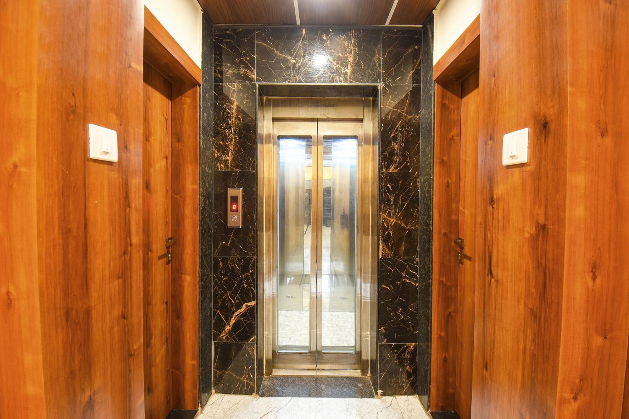 Fabhotel Prime Kharadi Residency - Nr Lohgaon Пуна Экстерьер фото
