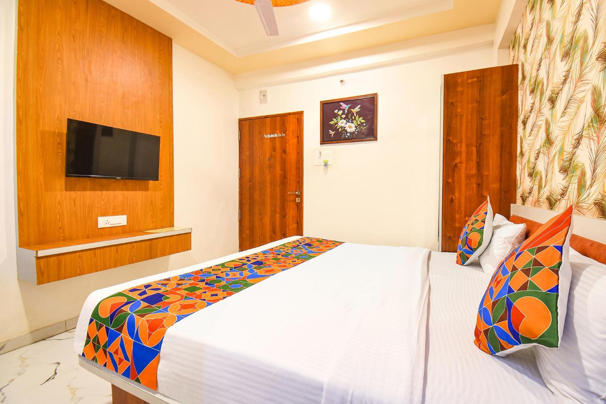 Fabhotel Prime Kharadi Residency - Nr Lohgaon Пуна Экстерьер фото